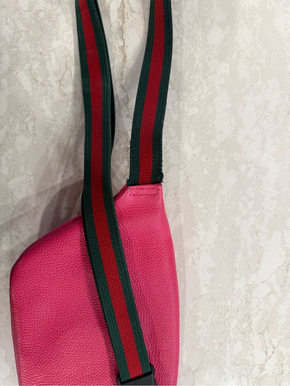 Gucci Pink Leather Crossbody Belt Bag with Green-Red Stripe - Picture 5 of 5